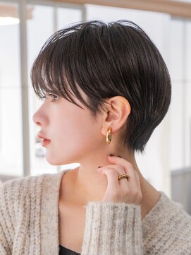 サーカス バイ ビュートリアム 青山(CIRCUS by BEAUTRIUM) マッシュショート20代30代40代大人可愛い暗髪うる艶髪青山表参道