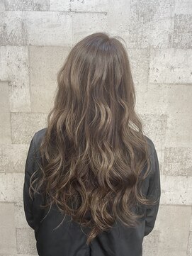 プライベートガーデンルーア(Private Garden Lua) オフィスにも最適！透け感たっぷり大人クリアベージュ色気ロング