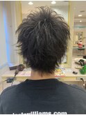 黒髪短髪束感スパイキーショートアップバングメンズツーブロック