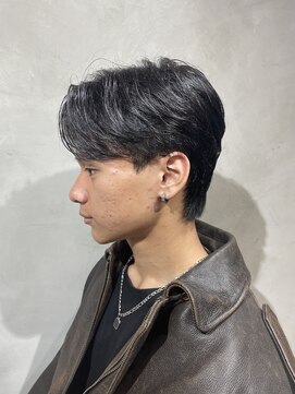 ニコ トウキョウ ヨコハマ(nico) メンズセンターパートニュアンスパーマ毛流れメンズパーマ刈上げ