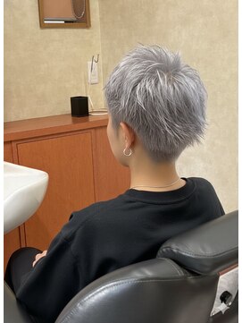 クリスタル(Cristal) シルバーアッシュ