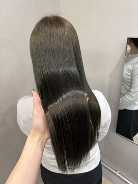 ラボアン 梅田店(lab.em.) オリーブカラー