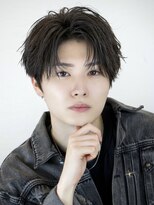 エイド 本店(aid) メンズセンターパート無造作フェザーツイストパーマ