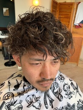 ニード(NIDO) スパイラルパーマ×メッシュ！