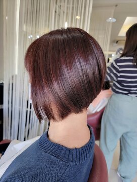 クオリス 赤塚店(QUALIS) 20代30代40代/髪質改善/前下がりボブ/トリートメント/ツヤ髪