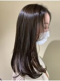 オフィスでもカジュアルでもOKな暗髪カラー/Zen.手塚