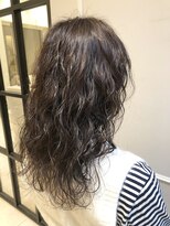 ネオリーブギンザ 銀座店(Neolive GINZA)&nbsp;カジュアルなスタイルが好きな方必見のくるくるウェーブパーマ