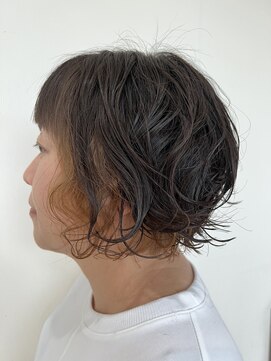 アングゥギャラリー(ungu GALLERY) パーマ／ピアスカラー/