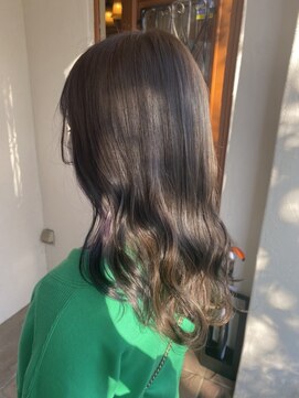 パディントン(Paddington) クリアなグレージュは育てて作る♪パディントン流透明感☆