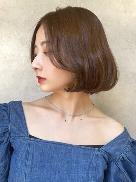 メゾンドイギー(MAISON de IGGY) イメチェンフェミニン薄めバング小顔カットグレーベージュ