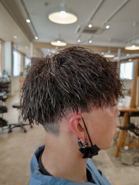 ビスポーク(BESPOKE) 簡単に毛束感が作れるのが◎ツイストパーママッシュ