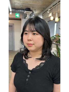 リラ バイ クオーレ(LIRA by CUORE) ~ナチュラルレイヤーカット~