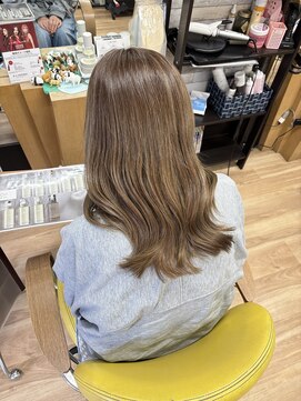 ラッコのおひるね 白髪ぼかしハイライトグレージュ