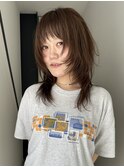 ミディアムハイレイヤーウルフカット