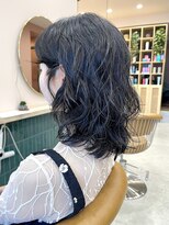 イギー(igggy)&nbsp;ミディアムパーマ　デジタルパーマ　スパイラルパーマ　ウルフ