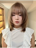ミディアムレイヤーカットハッシュカットシャギーカットオリーブ