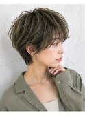 小顔見せふんわりマッシュショート