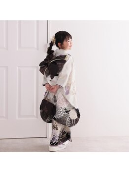 着付け&着物レンタル 薬師スタジオ ビバホーム八王子多摩美大前店の写真/女性スタッフが多い八王子のフォトスタジオ♪七五三をとびきり可愛く素敵に