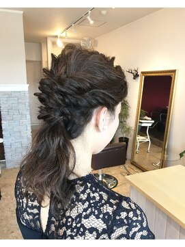 エルヴィータ(Elvita) 【Elvita】ミディアム×ダウンスタイル