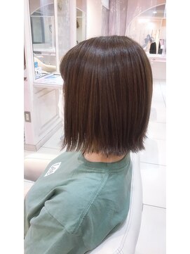 アッシュ 西荻窪店(Ash) 外ハネシンプルボブ