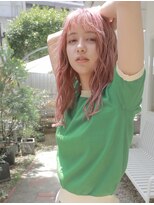 オンヌ(onnu)&nbsp;ピンク系カラーのオン眉ロング