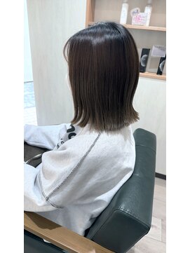 エルフォート(L.FORT) 切りっぱなしボブ