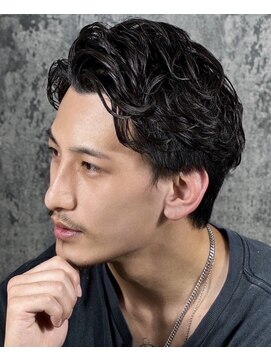 ヒロギンザバーバーショップ 丸の内店(HIRO GINZA BARBER SHOP) 刈り上げない大人パーマ