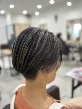 ウィット(8) ハンサムショート♪ハイライトグレージュ