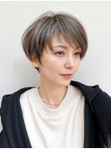 【白髪ぼかしショートボブ】シルキーグレージュ＆丸みシルエット