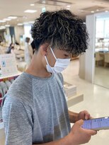 シャルムバイケンジ(Charm.by KENJE)&nbsp;波巻きハイライトシャドウパーマツイスパ銀座メンスパーマ無造作