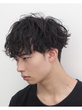 ゼンコー アオヤマ(ZENKO Aoyama) シャドウパーマ刈り上げマッシュツイスパ波巻きフェザー