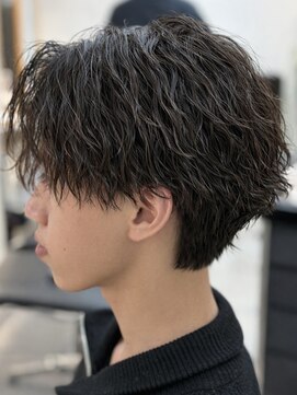 シーフ 千葉(Cyf) サーフカール/メンズパーマ/千葉駅/センターパート/ツイスパ/関