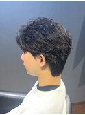 ビジネスショートウルフ フェザーパーマ センターパート