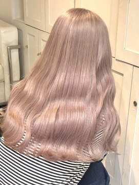 ベレーザ 渋谷(BELEZA) 1989栗色ミルクチョコレート波巻きブロンドヘア艶感バイカラー