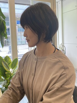 ビューエヒメ(VIEW EHIME) 大人ヘルシースタイルショコラアッシュふんわりカールショート