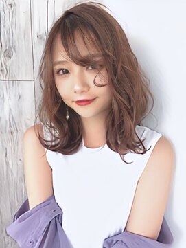 リル 川西(LiL') ☆LiL'  外ハネミディアムゆるふわパーマ