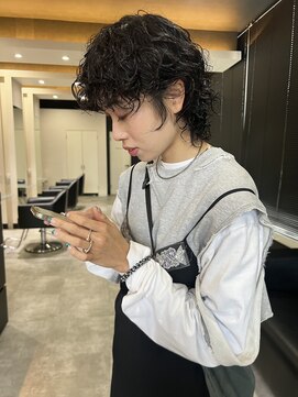 エイチ(H) カット/パーマ