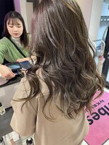 バイブス バイ ケンジ(vibes by KENJE)&nbsp;ブリーチで作るハイライトカラー