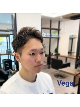 ゼッドベガ(Zedd Vega) アップバングショート