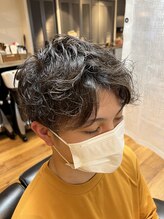 エクシアフロット(exia’D flot) ゆるふわ波打ちパーマ アッシュブラック １０代/２０代/メンズ