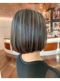 白髪もぼかせる大人の地毛ハイライト/積み重ねたハイライト