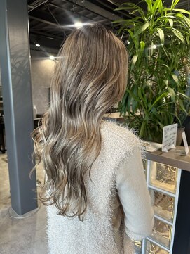 インク(ink) ナチュラルエアータッチバレイヤージュ