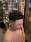 スキンフェード濡れパンバックスタイル