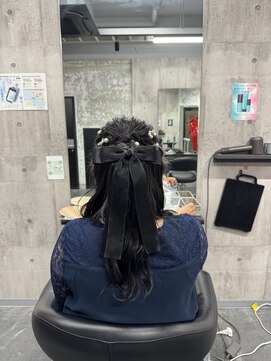 コワファースト長崎シャンプーボーイ 2nd(COIFF1RST 長崎 SHAMPOO BOY) ヘアセット お呼ばれアレンジ ハーフアップ