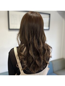 フツーロ 栄(FUTURO) プルエクステ