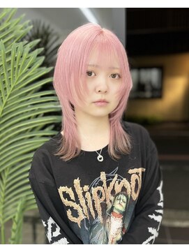 ナナ(NANA) ウルフカット/ピンク/ブリーチ/デザインカラー