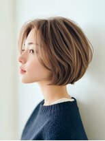 モードケイズ ラ ヴィ ベル(MODE K's la vie belle) 【庄内/透明感カラー】20代 くすみ前髪ぱっつんショート