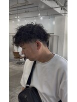 ヘアーワークスヴィクサス 諫早店(HAIR WORKS VIXUS) ツイストスパイラルパーマ×テーパーフェード
