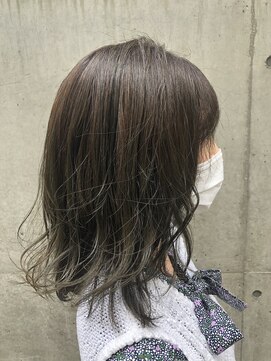 ロンドアベニール 北千住(Lond avenir) namie  アッシュカラーでグレーカラー