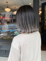 シフト ニュートラル(SHIFT N) バレイヤージュ ホワイトベージュ